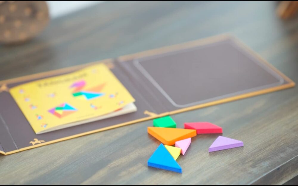 Tangram Junior | Magnetic Travel Folder - Image 7